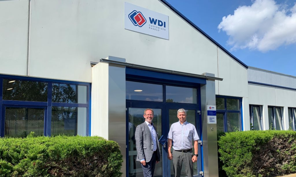 Die IFBS-Mitgliedsfirma WDI Customized Panels, war Ziel eines Firmenbesuchs von Dr. Ralf Podleschny.